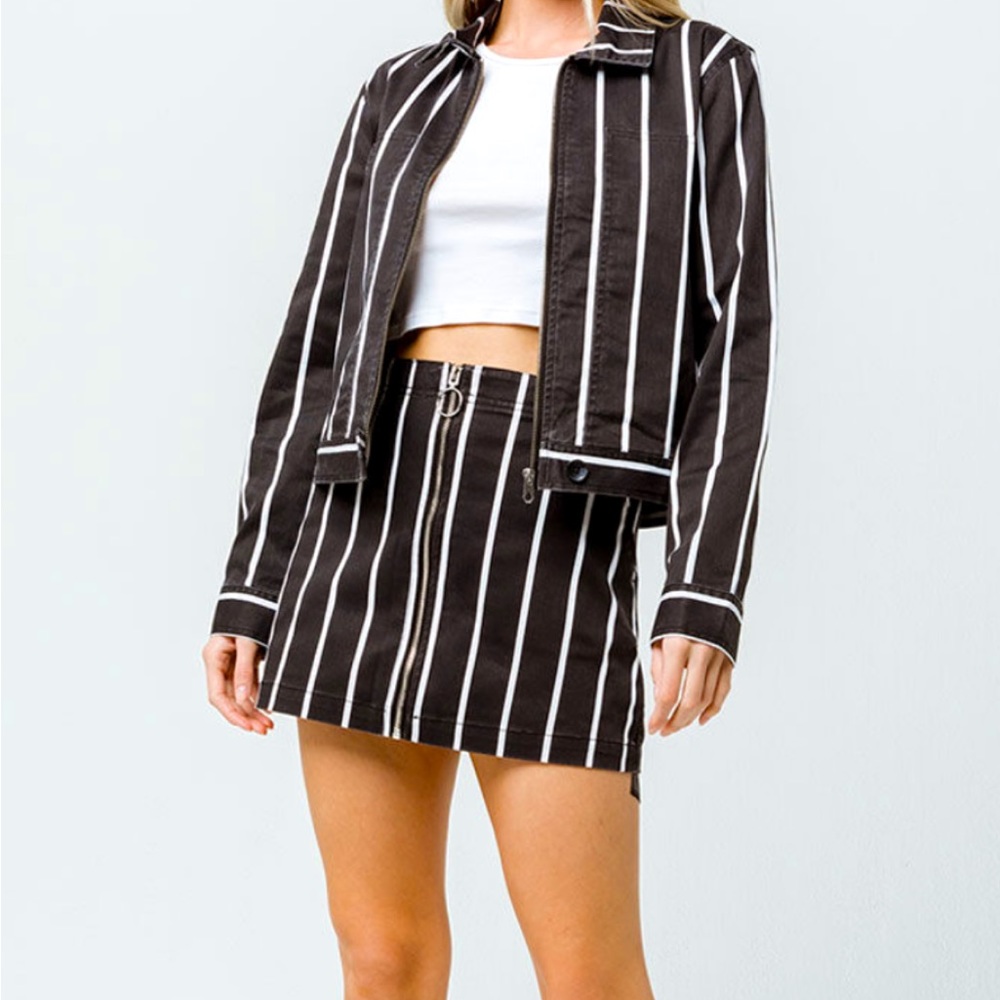 Volcom Fochickie Striped black skirt